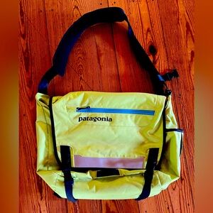 Patagonia messenger bag